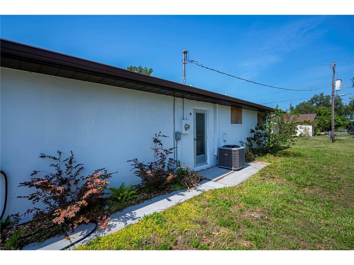 2113 Barksdale Street Port Charlotte FL 33948 C7509368 image71