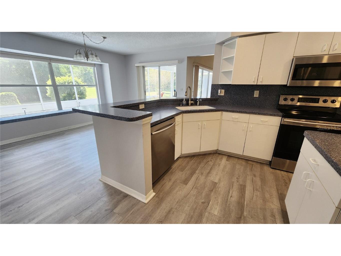 2113 E Del Webb Boulevard Sun City Center FL 33573 TB8372693 image6