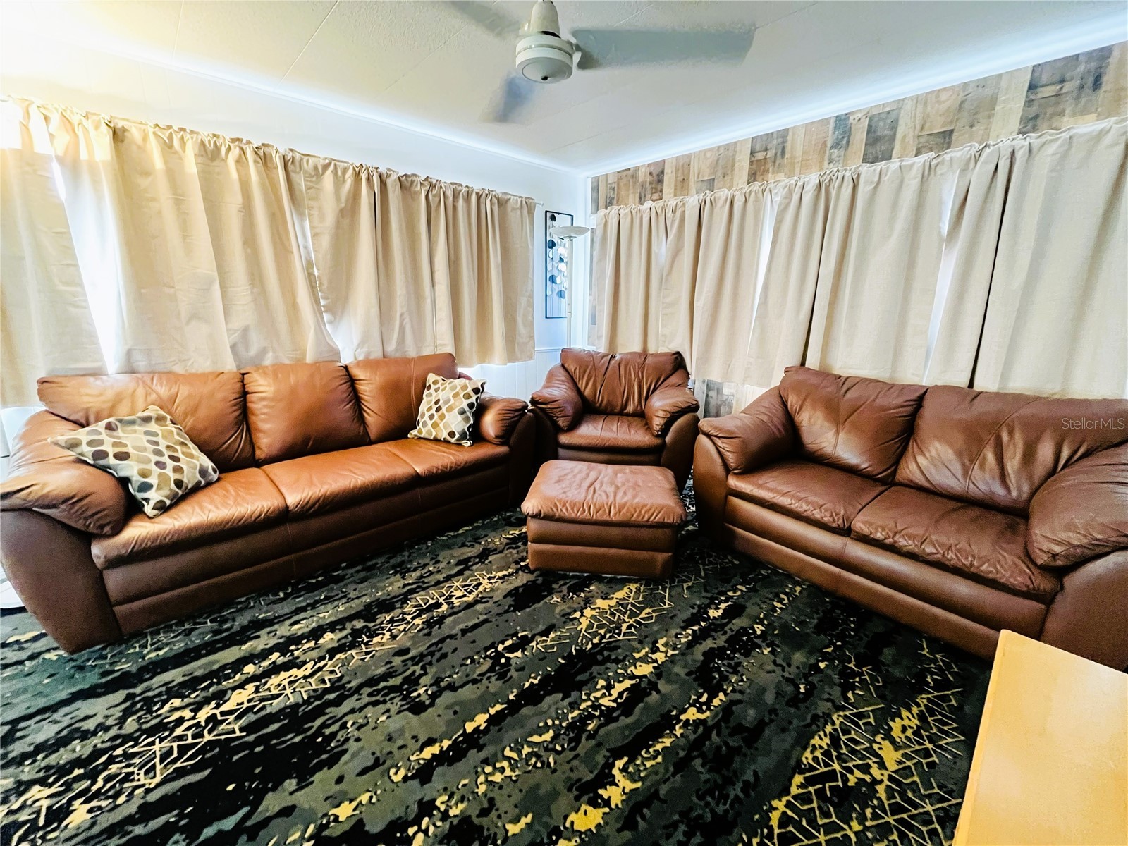 2113 Illinois Avenue Bradenton FL 34207 - SARASOTA BAY A4690286 image9