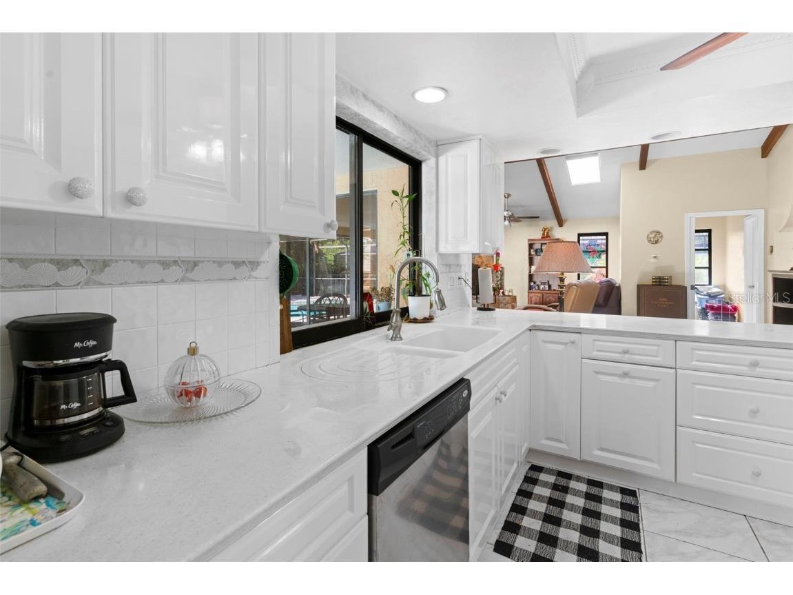 2113 Lochmoor Circle North Fort Myers FL 33903 O6321214 image15