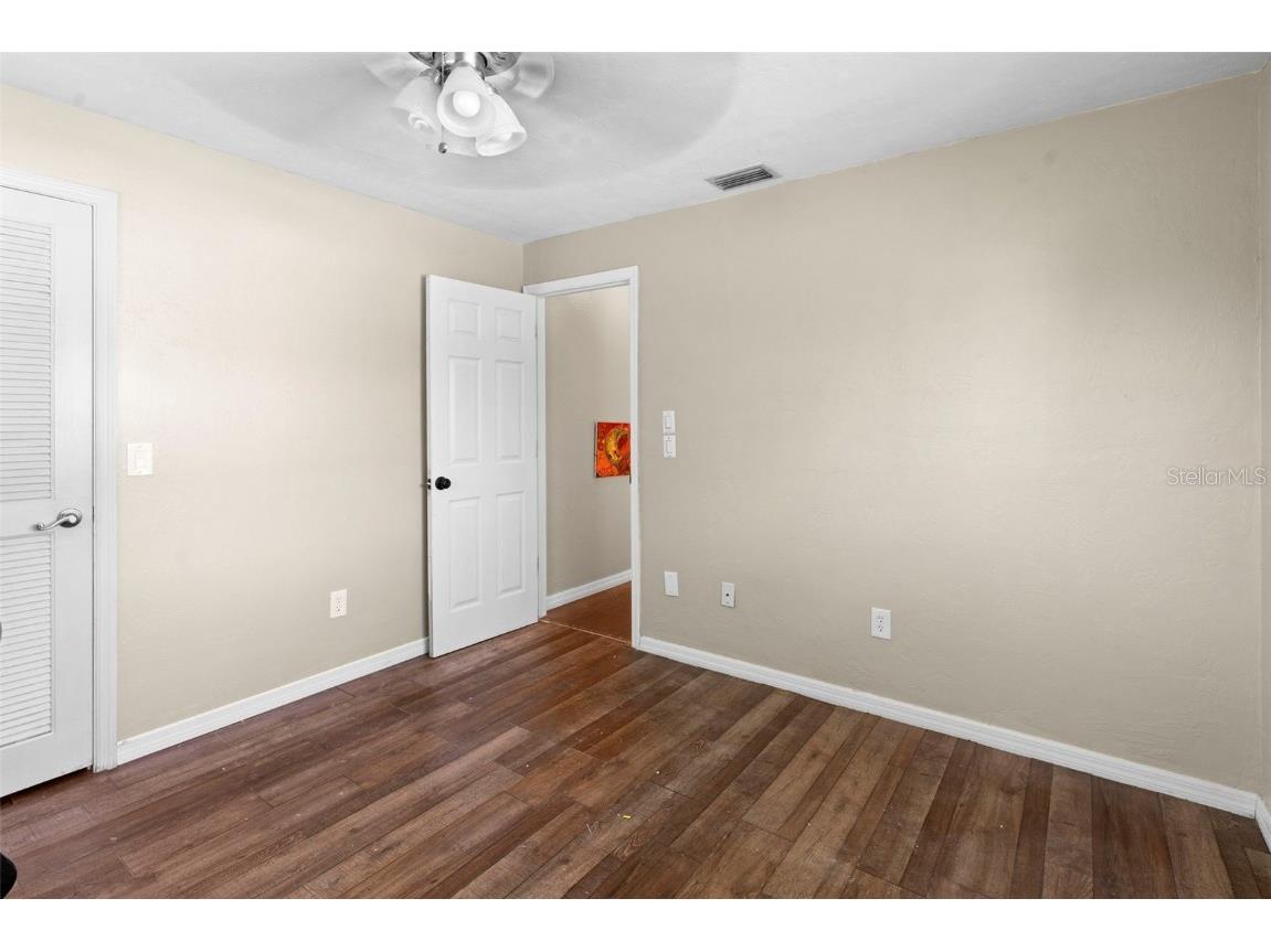 2113 Lochmoor Circle North Fort Myers FL 33903 O6321214 image37