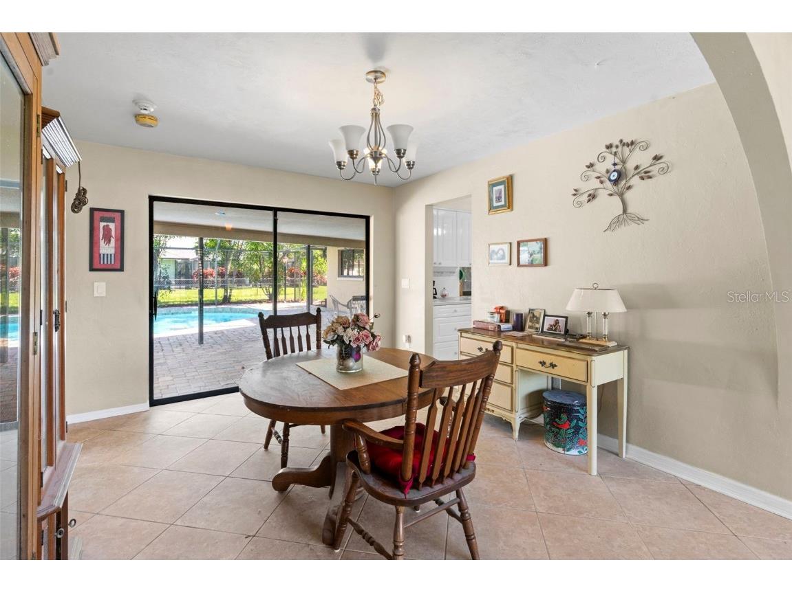 2113 Lochmoor Circle North Fort Myers FL 33903 O6321214 image7