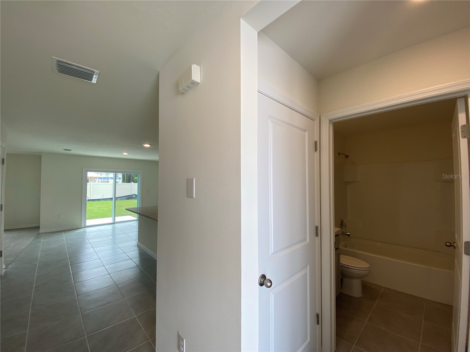 2113 NW 247 Drive Newberry FL 32669 OM725681 image3