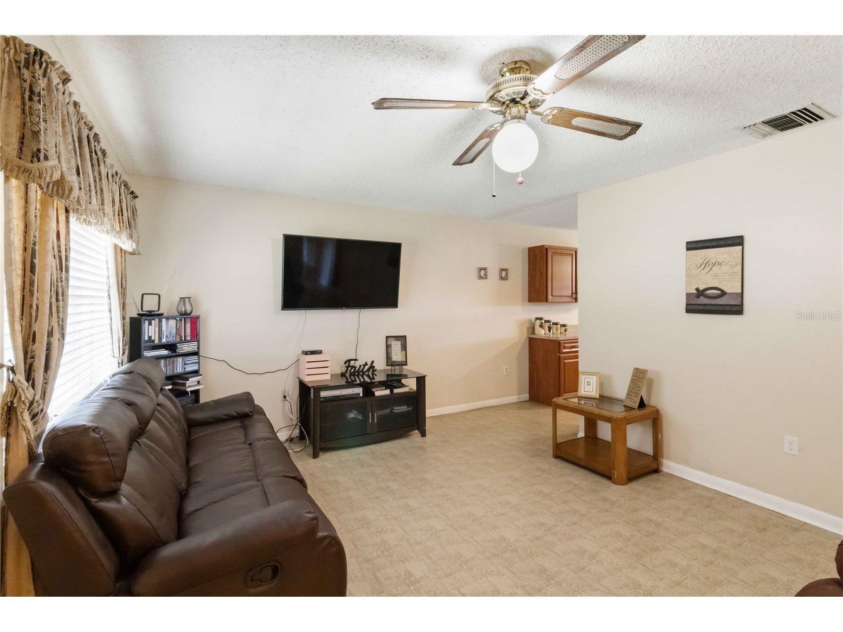 2113 Oakview Lane Plant City FL 33566 TB8528085 image9