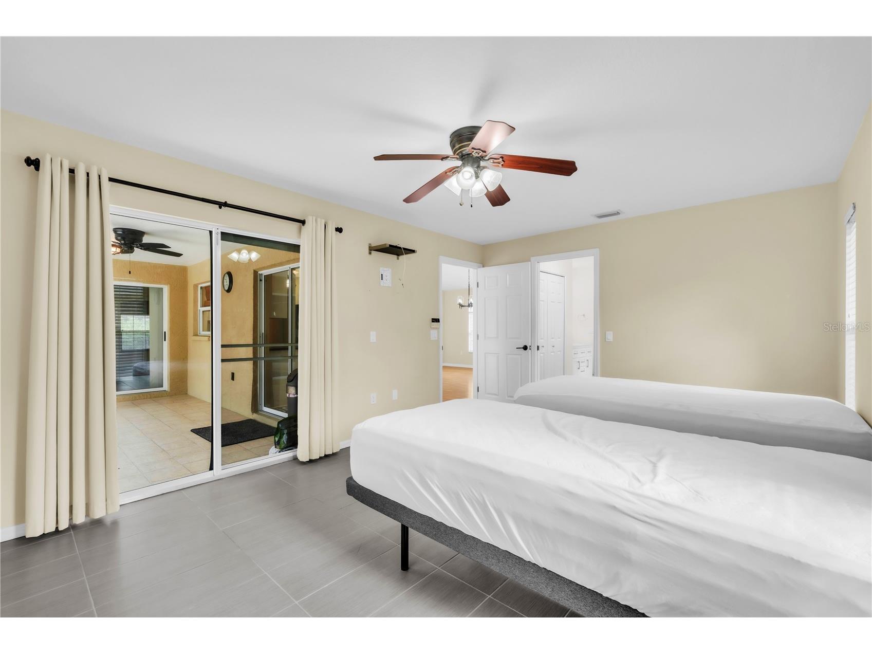 2114 49th Avenue E Bradenton FL 34203 A4688977 image21