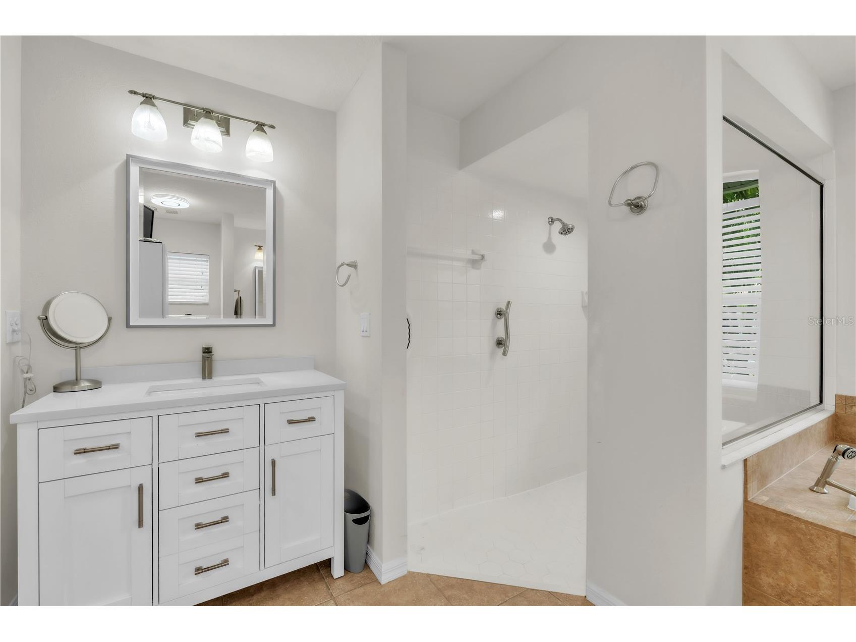 2114 49th Avenue E Bradenton FL 34203 A4688977 image25