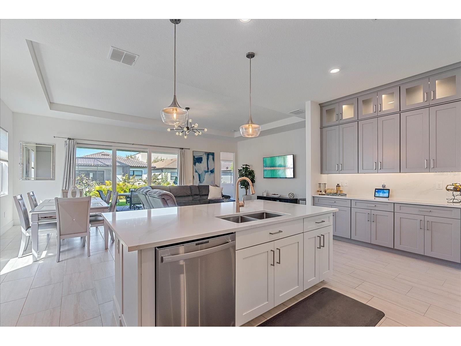 2114 5th Street E Palmetto FL 34221 A4637532 image8