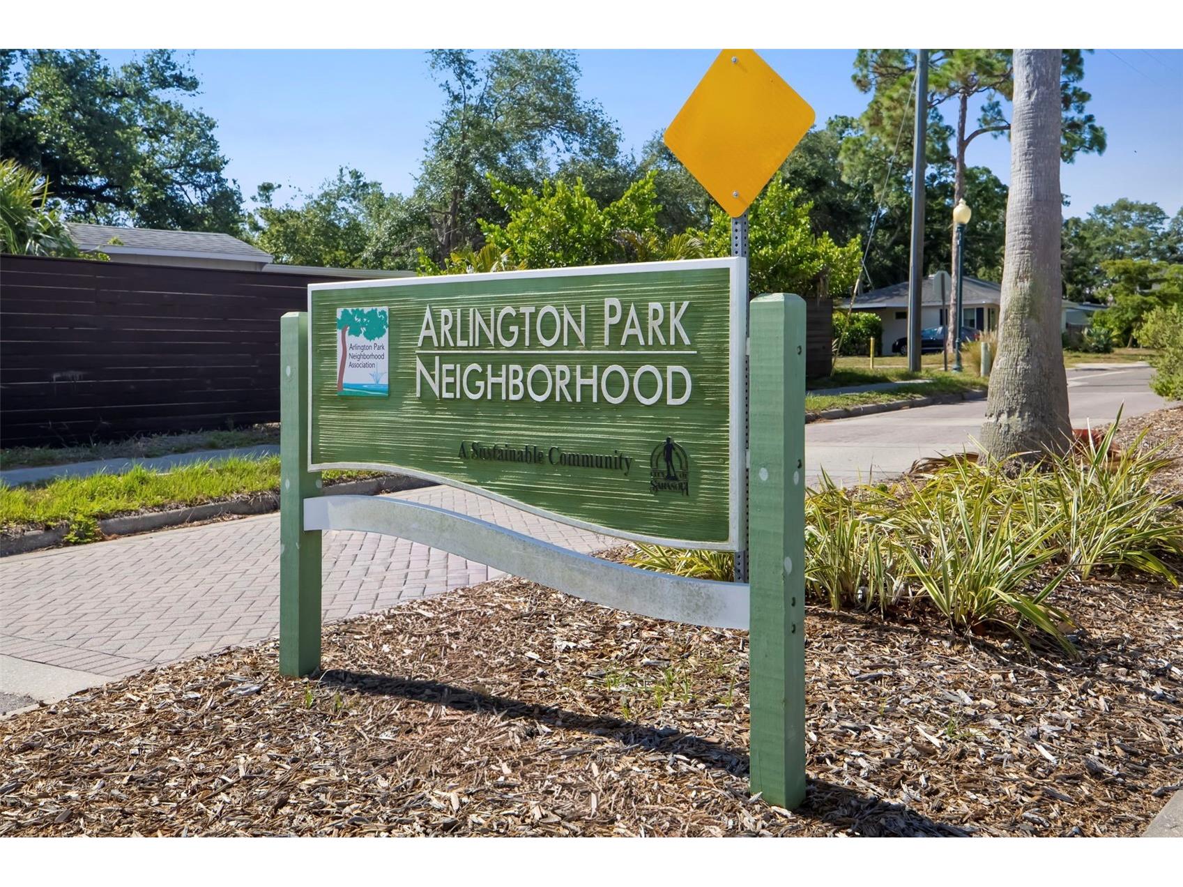 2114 Floyd Street Sarasota FL 34239 A4699956 image4