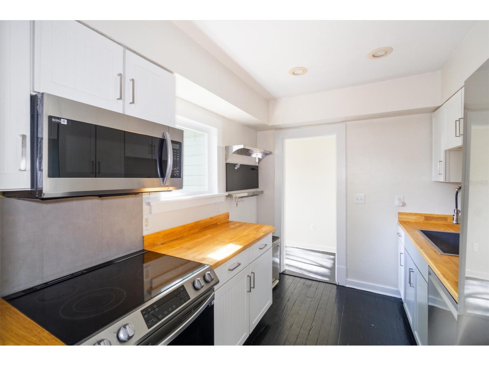 2114 NW 7th Terrace Gainesville FL 32609 GC536419 image17