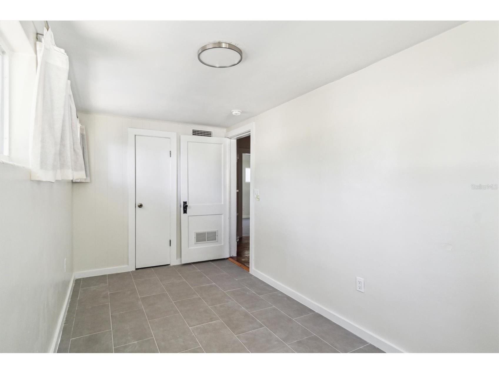 2114 NW 7th Terrace Gainesville FL 32609 GC536419 image32