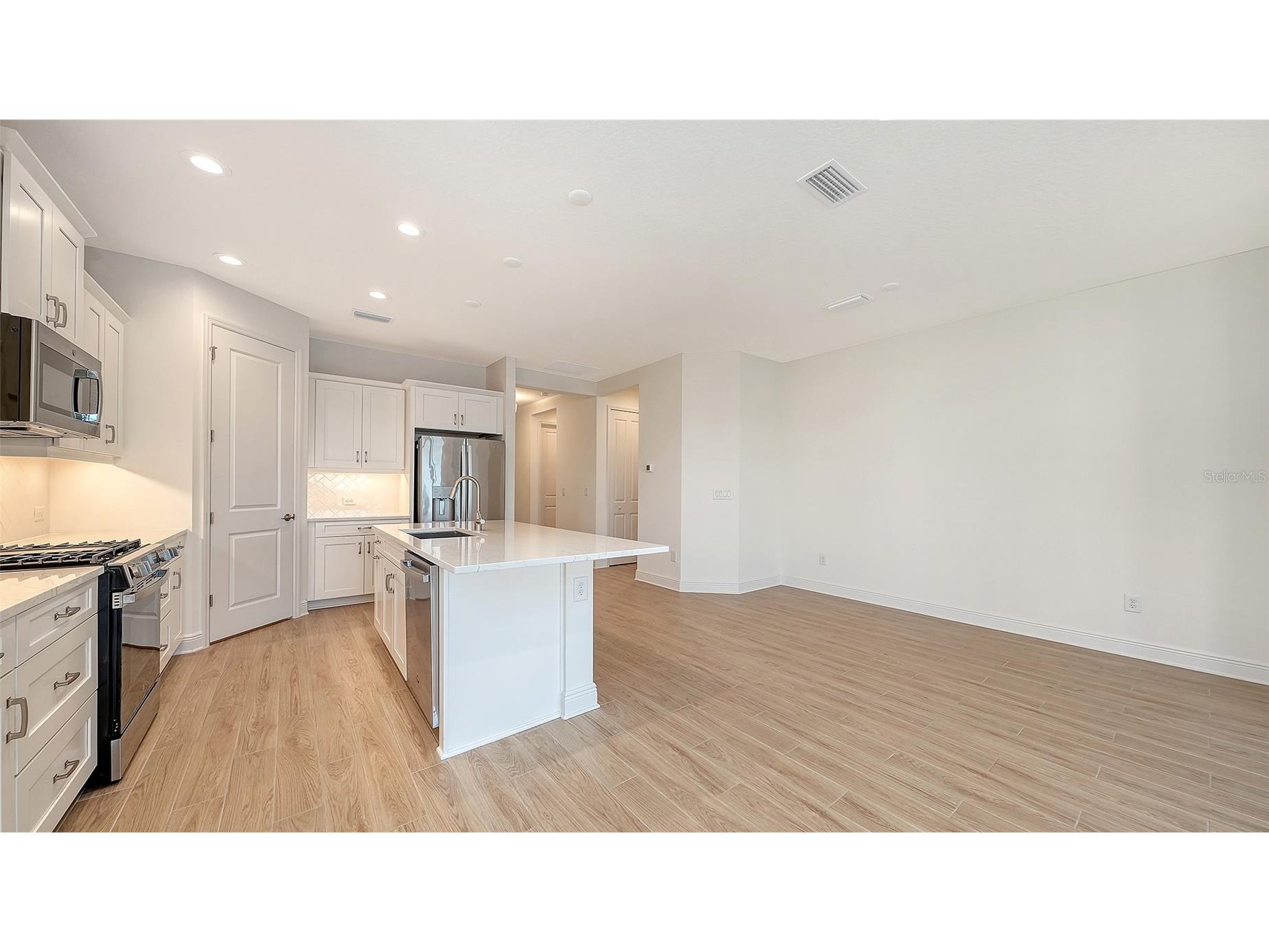 2114 Sylvester Palm Lane Bradenton FL 34212 TB8481543 image17