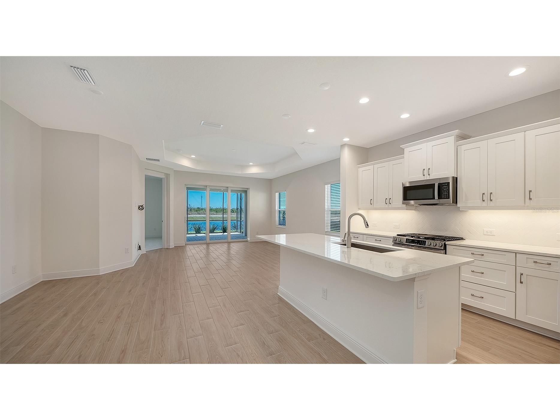 2114 Sylvester Palm Lane Bradenton FL 34212 TB8481543 image4