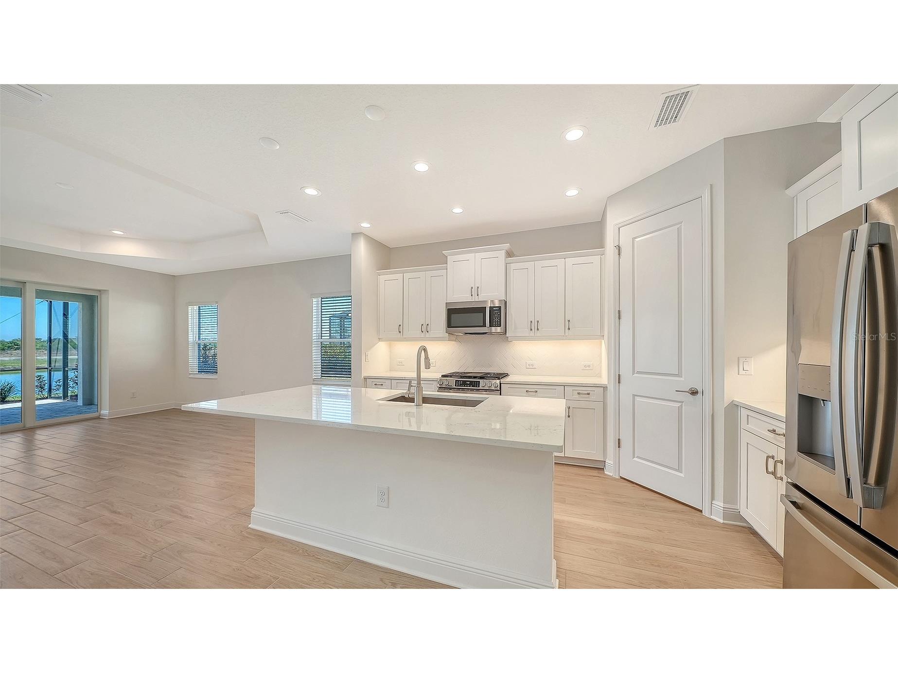 2114 Sylvester Palm Lane Bradenton FL 34212 TB8481543 image5