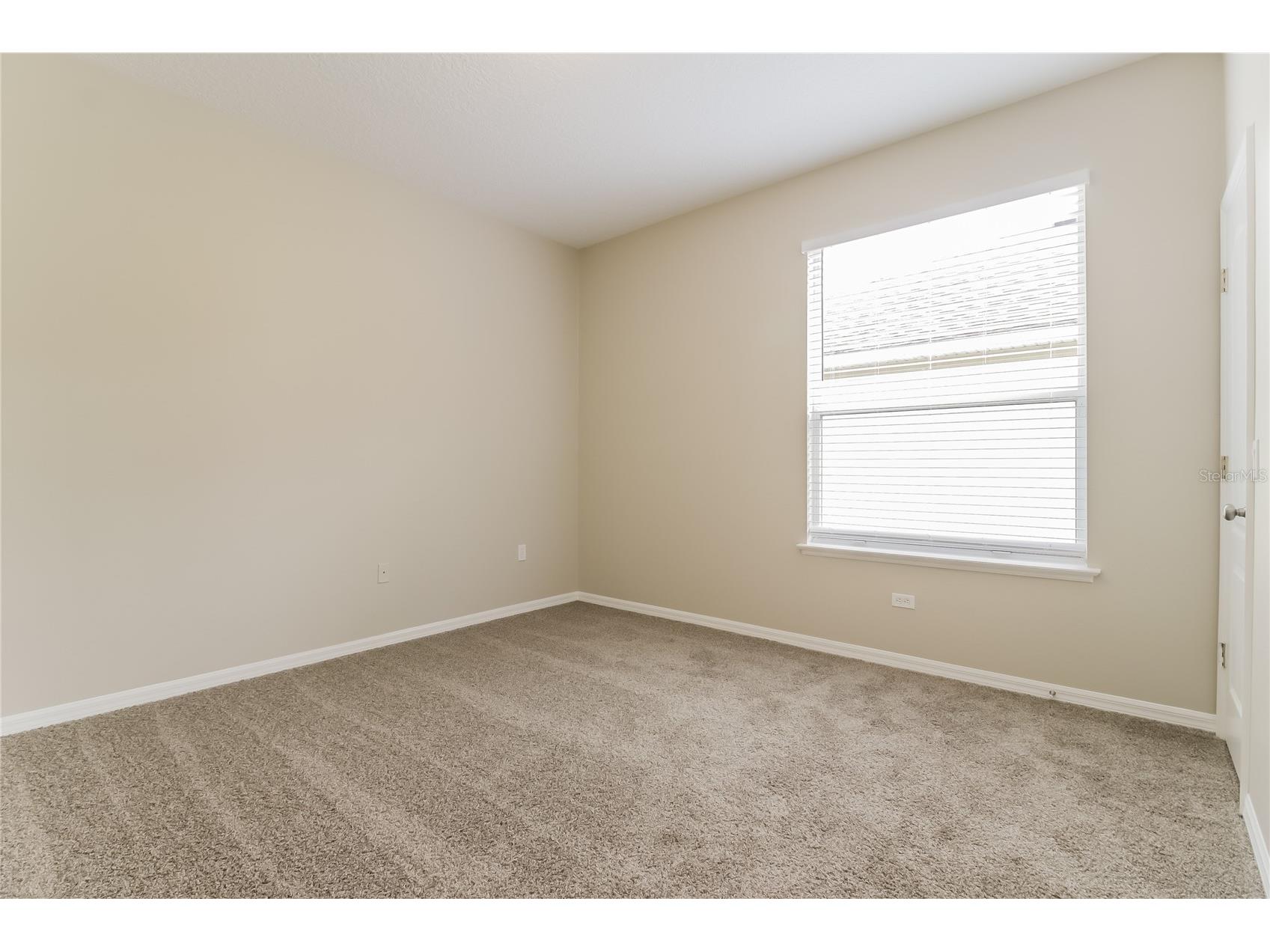 2114 The Oaks Boulevard Kissimmee FL 34746 C7525948 image10