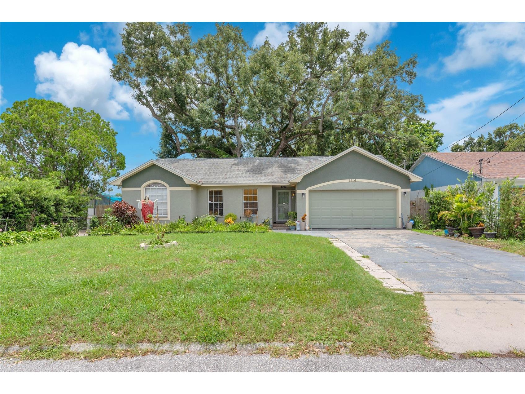 2114 W Hanna Avenue Tampa FL 33604 TB8528024 image1