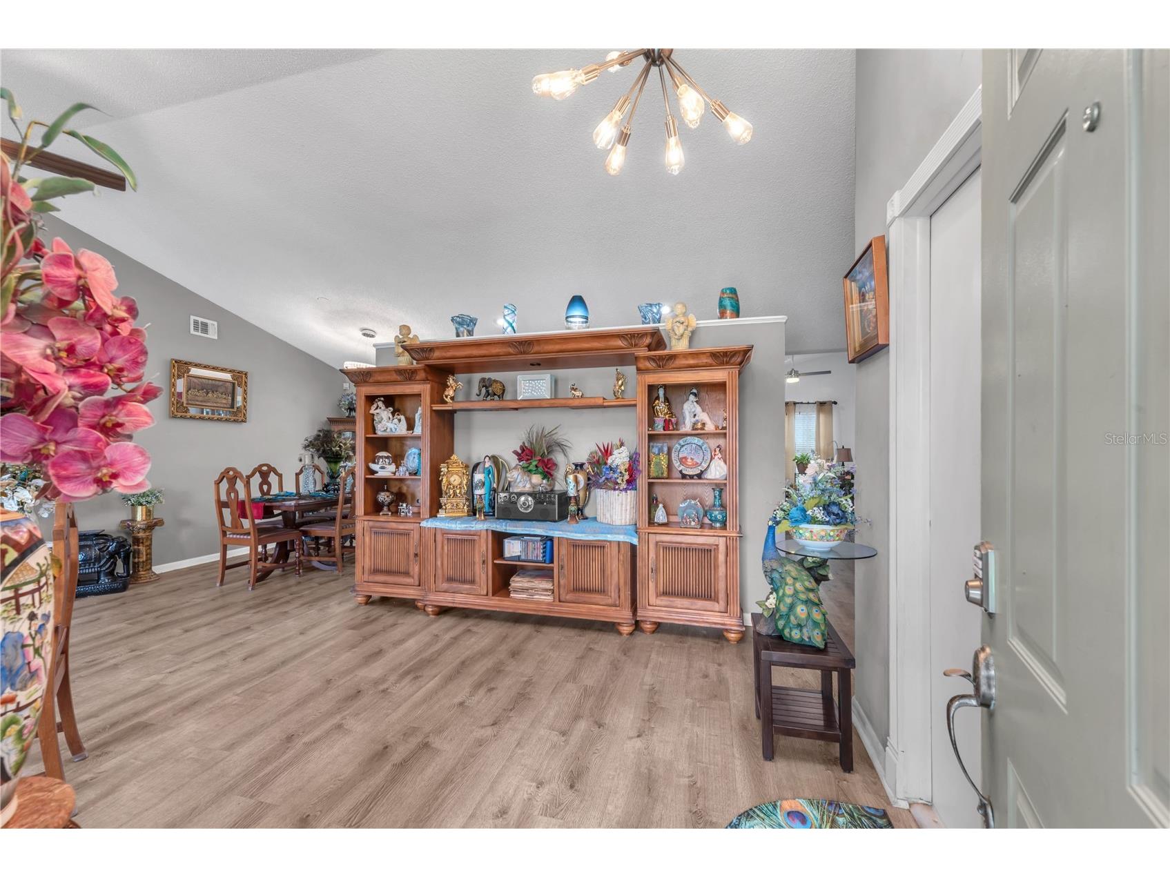 2114 W Hanna Avenue Tampa FL 33604 TB8528024 image3