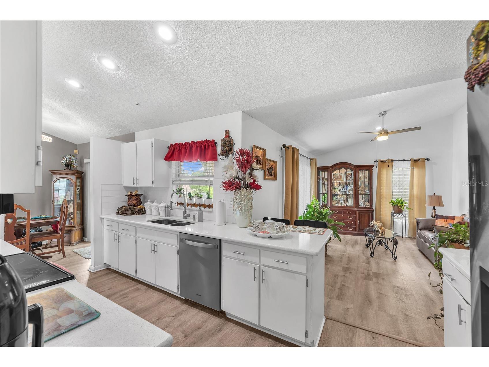2114 W Hanna Avenue Tampa FL 33604 TB8528024 image8
