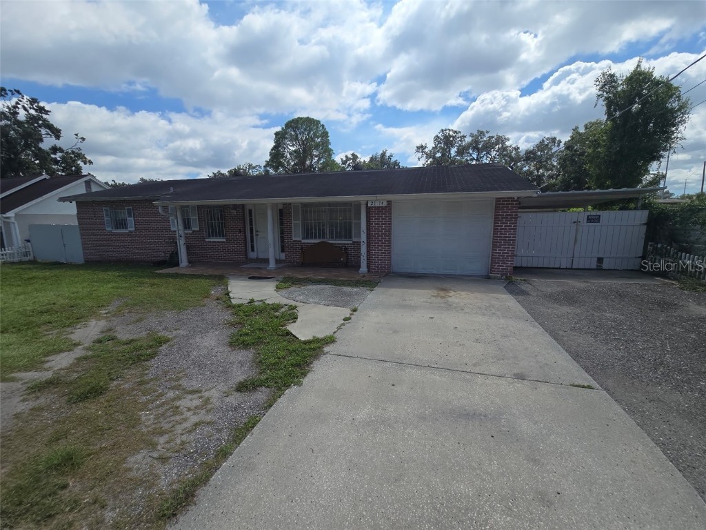 2114 W Sitka Street Tampa FL 33604 TB8433727 image1