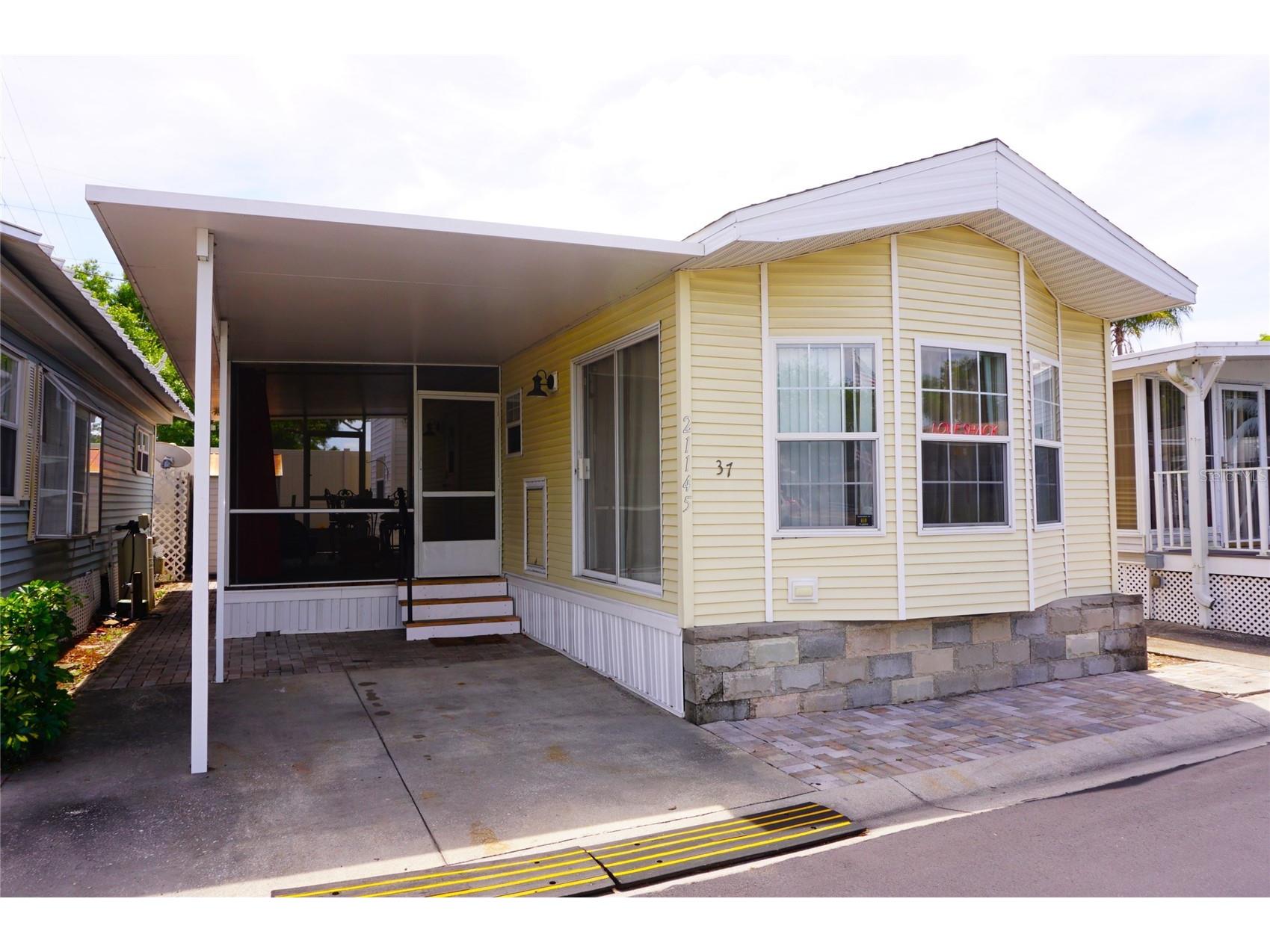 21145 Lazy Days Circle Lutz FL 33558 W7884782 image1