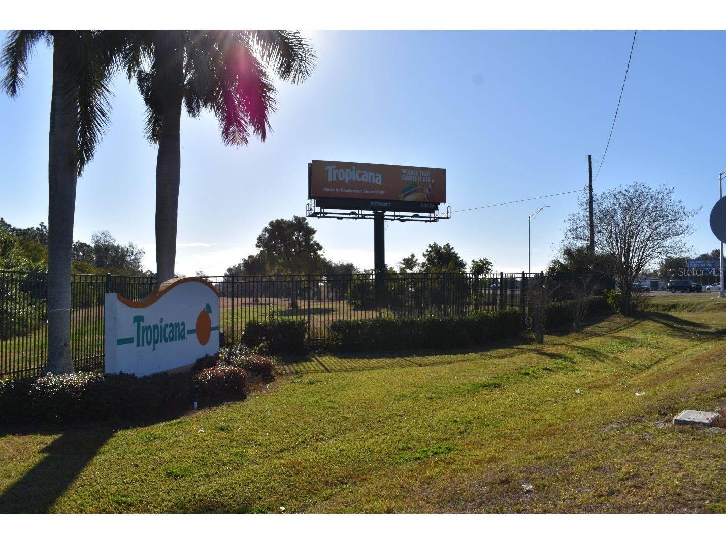 2115 9th Street E Bradenton FL 34208 A4690624 image2