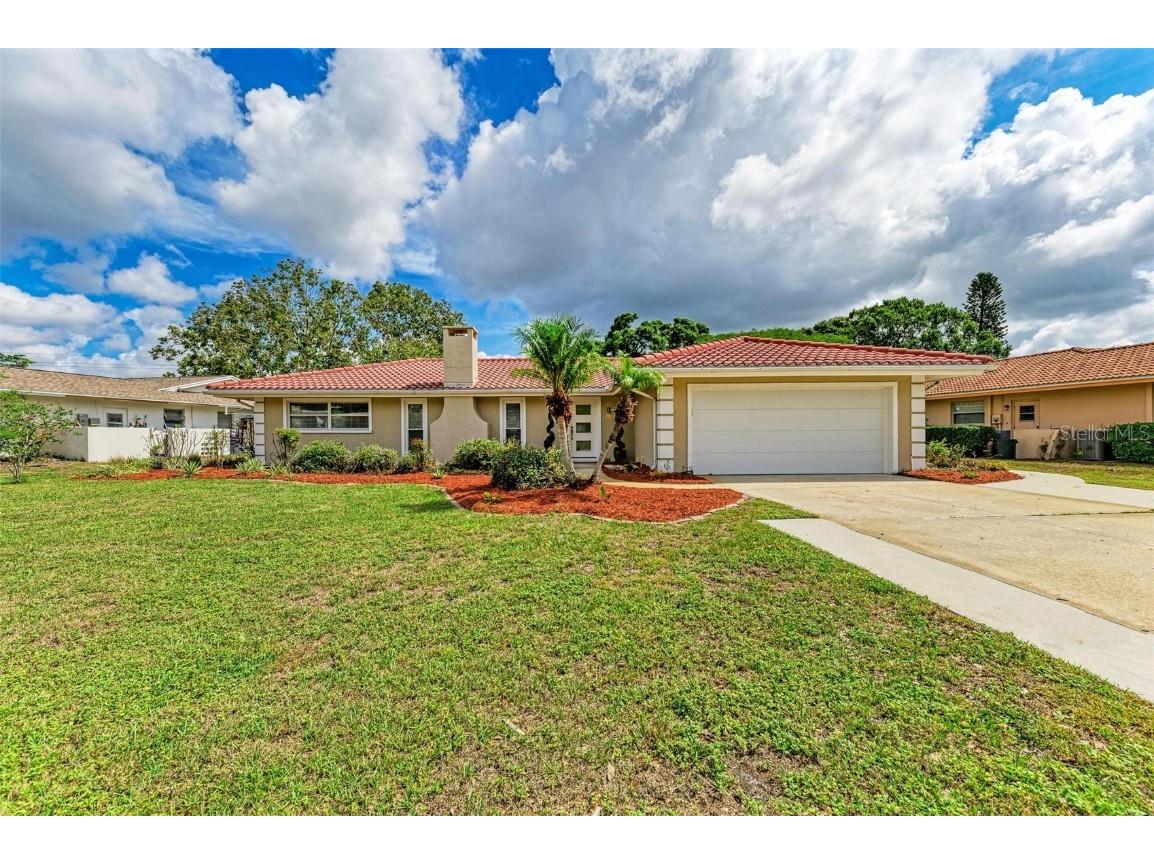 2115 Brookhaven Drive Sarasota FL 34239 A4571752 image1