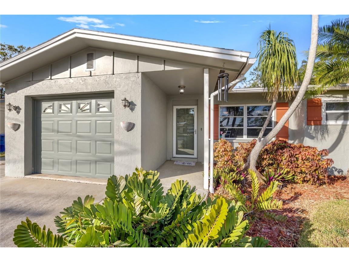 2115 Cambridge Drive Sarasota FL 34232 A4632362 image1