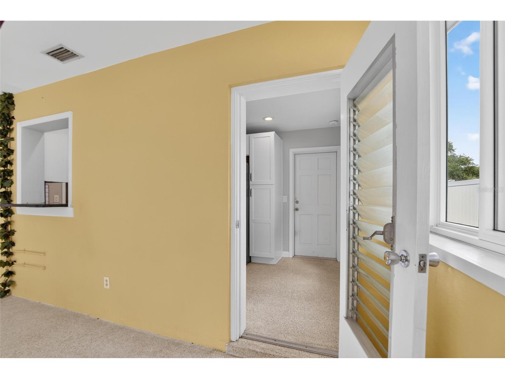 2115 Euclid Circle E Clearwater FL 33764 TB8508735 image22