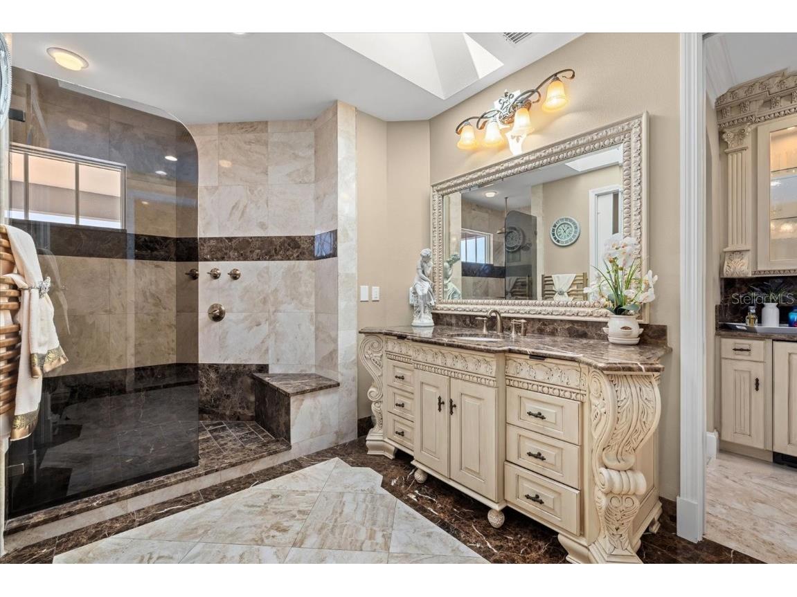 2115 Lychee Lane Nokomis FL 34275 A4666774 image56