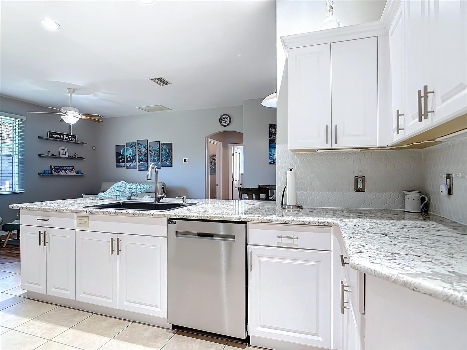 2115 Pan American Boulevard North Port FL 34287 N6142153 image11