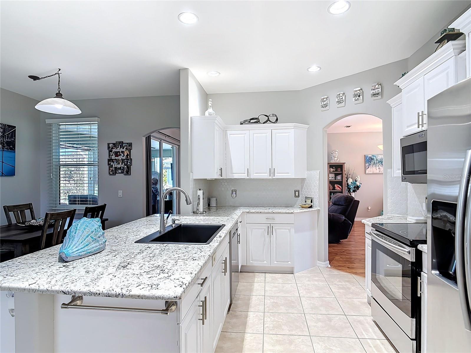 2115 Pan American Boulevard North Port FL 34287 N6142153 image13