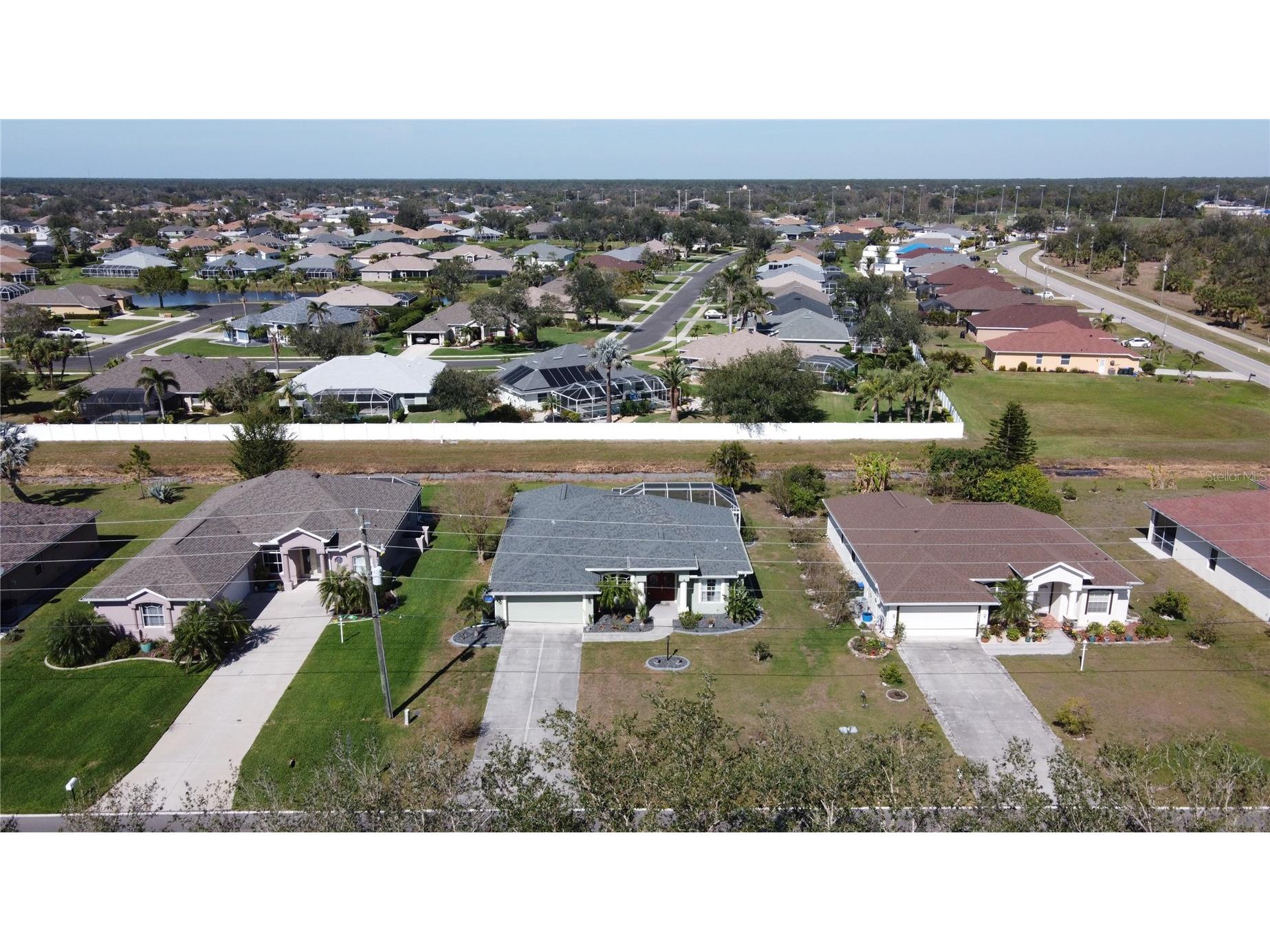 2115 Pan American Boulevard North Port FL 34287 N6142153 image4