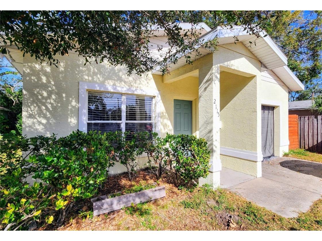 2115 Salem Avenue N Saint Petersburg FL 33714 TB8334546 image1