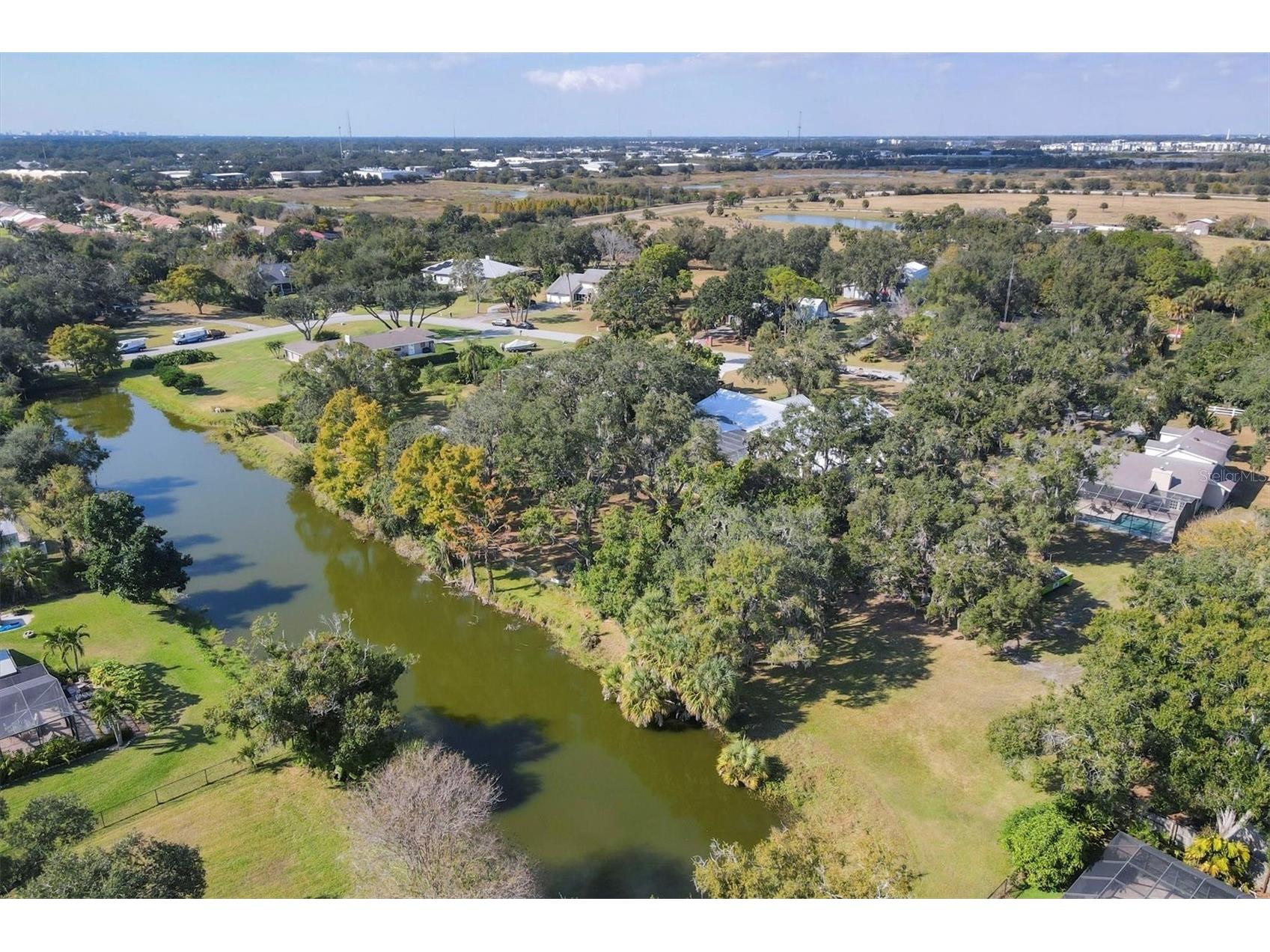 2115 Shadow Oaks Road Sarasota FL 34240 A4670853 image35