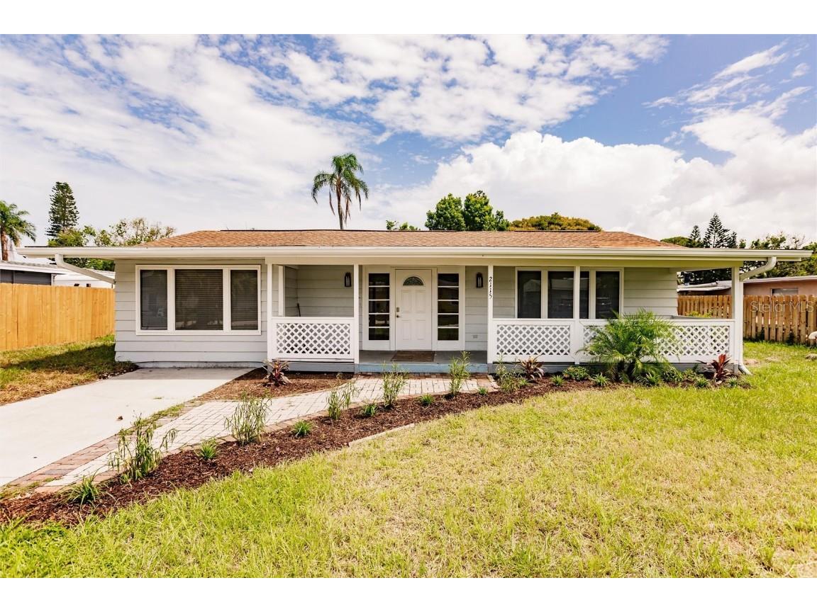 2115 Shawnee Street Sarasota FL 34231 A4578880 image1