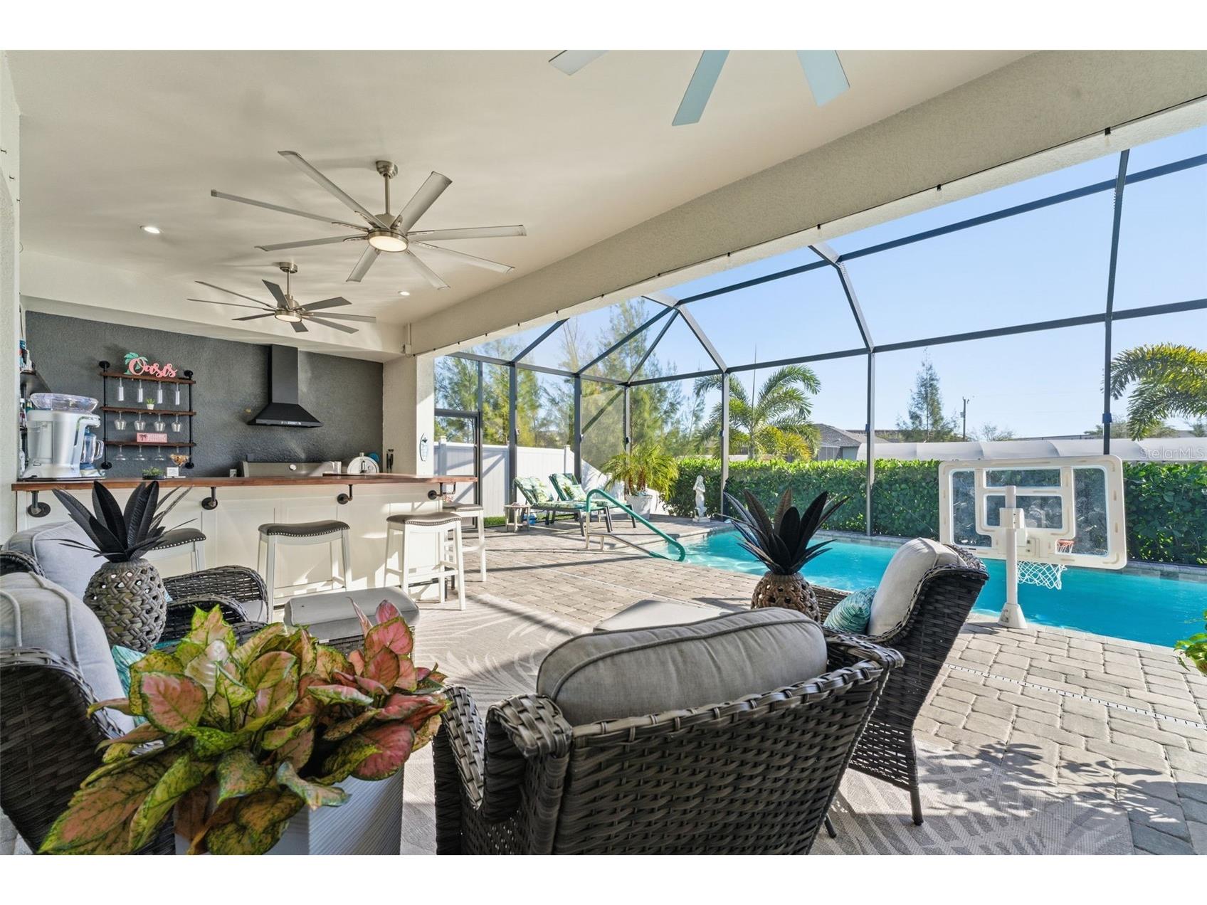 2115 SW 17th Place Cape Coral FL 33991 A4679268 image4
