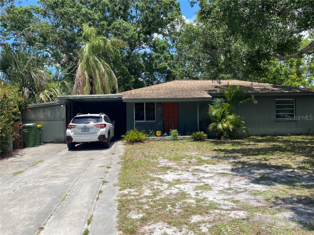 2115 Temple Street Sarasota FL 34239 A4655568 image1