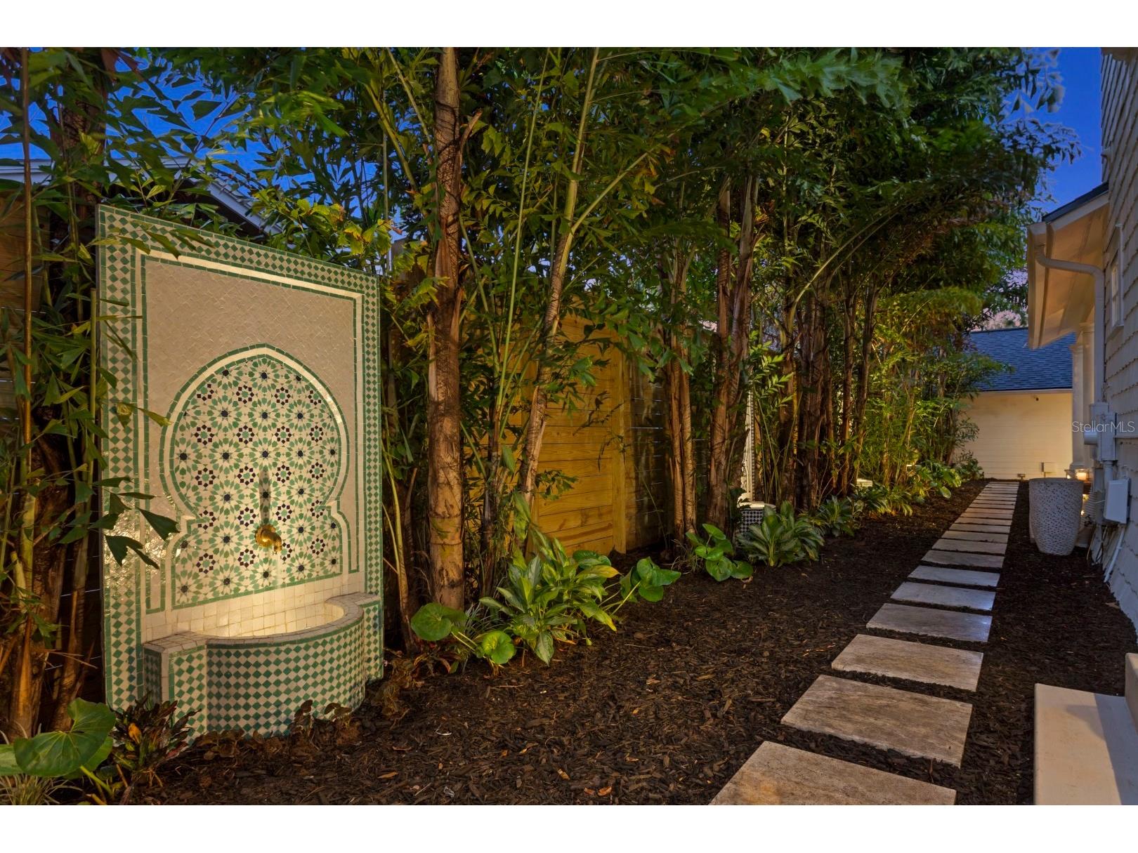 2115 W Watrous Avenue Tampa FL 33606 TB8487882 image50