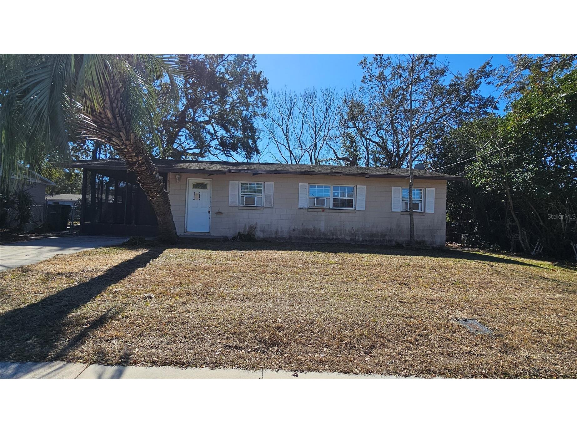 2115 Woodland Boulevard Leesburg FL 34748 G5107834 image1