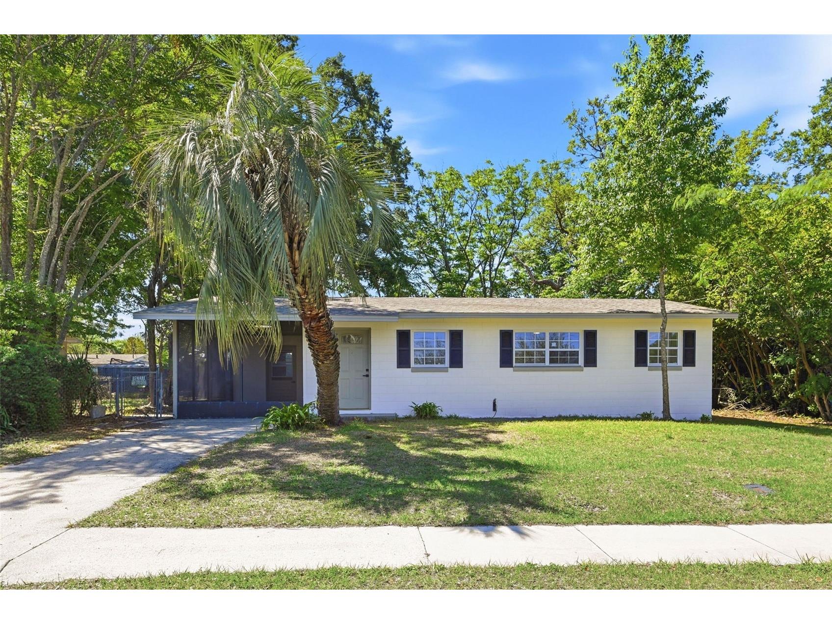 2115 Woodland Boulevard Leesburg FL 34748 O6399723 image2