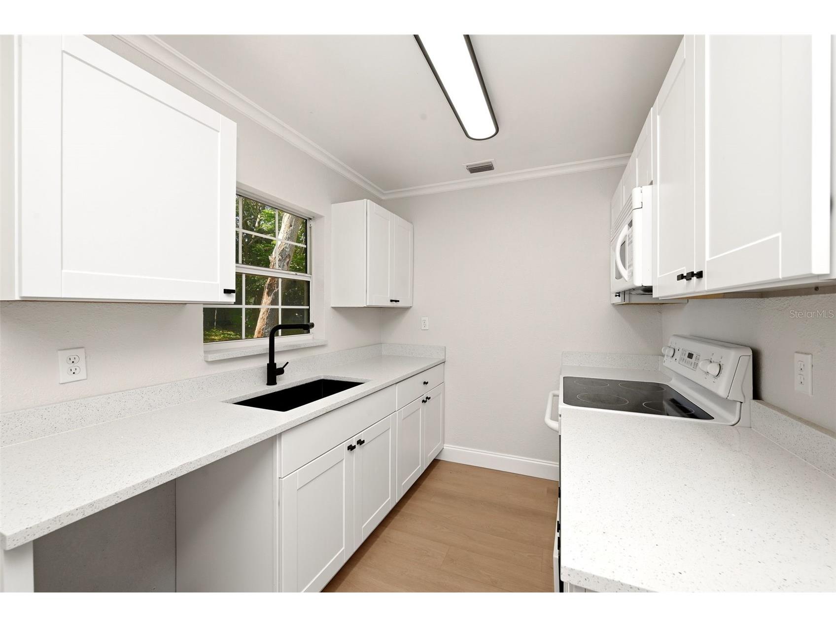 2115 Woodland Boulevard Leesburg FL 34748 O6399723 image7