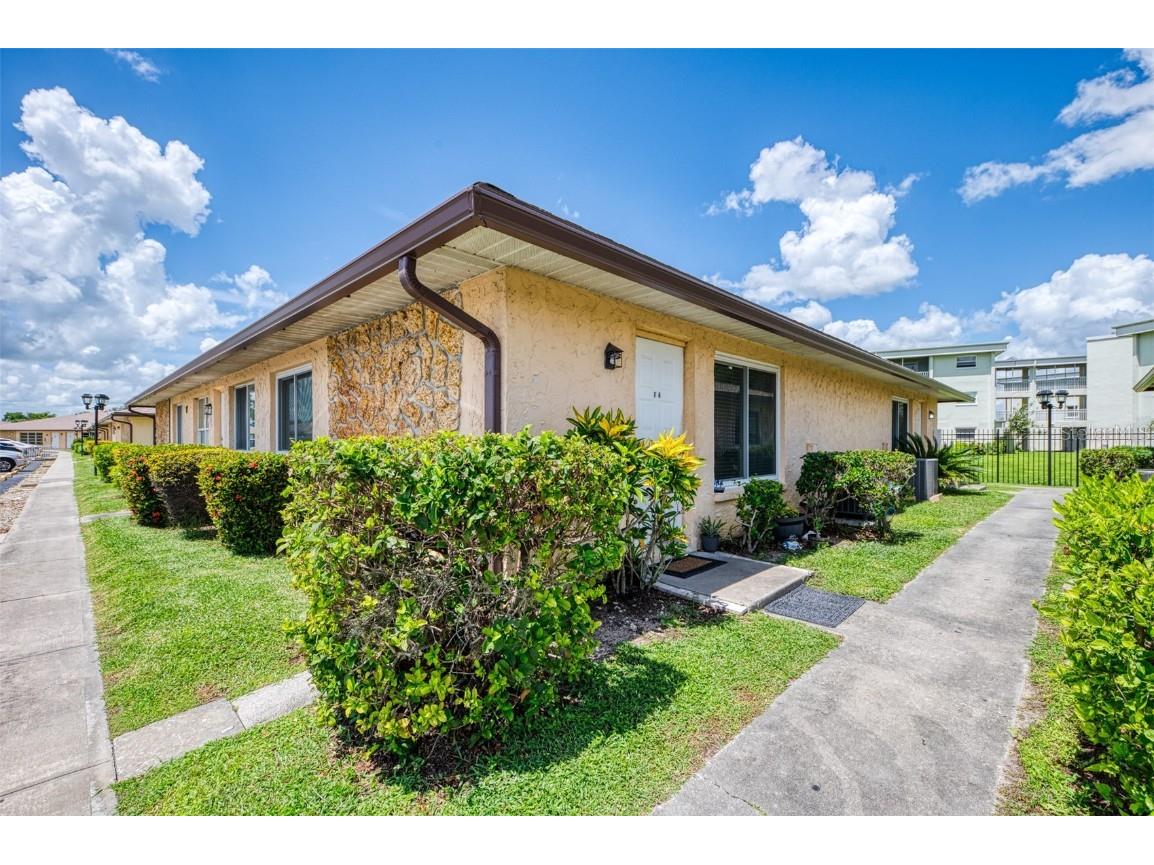 21150 Gertrude Avenue #F4 Port Charlotte FL 33952 C7497725 image1