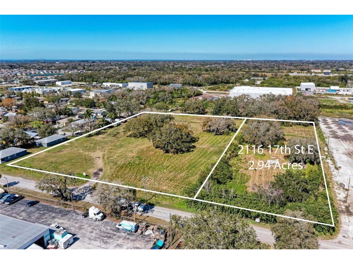 2116 17th Street E Palmetto FL 34221 A4593393 image1