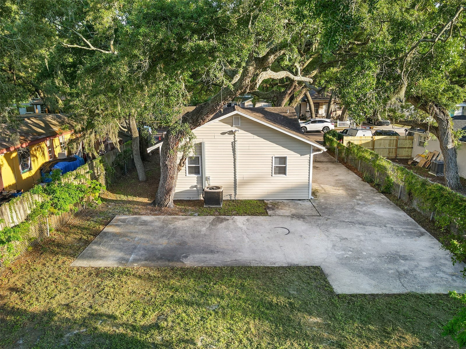2116 E Ellicott Street Tampa FL 33610 TB8519448 image25