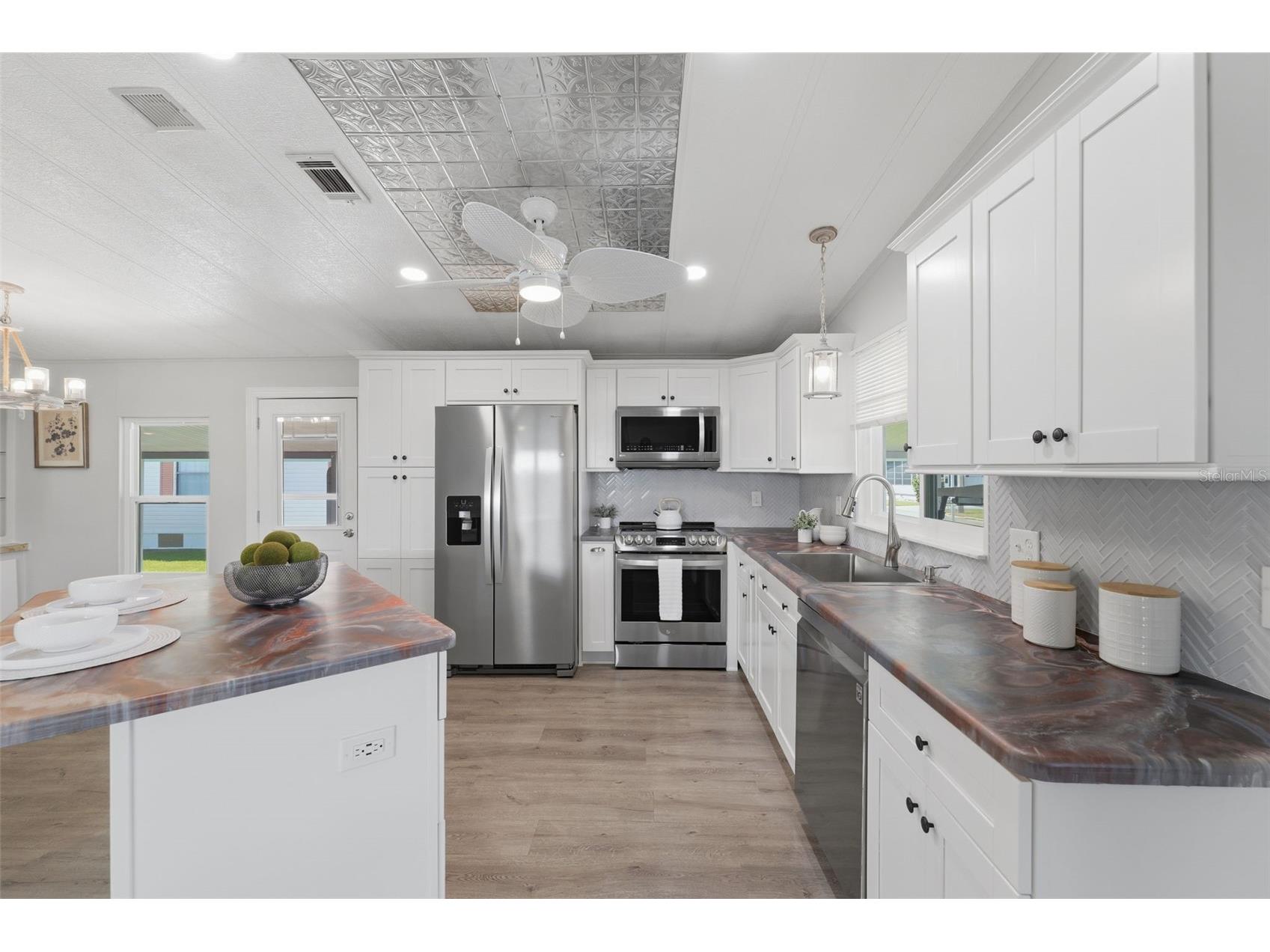 2116 Kona Drive Holiday FL 34691 W7884274 image6