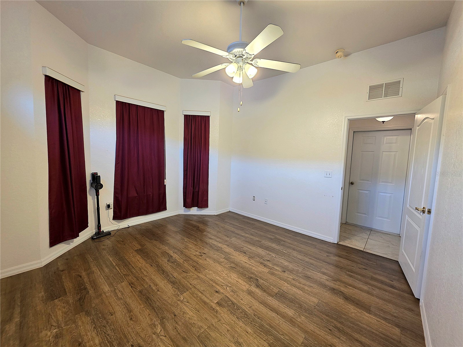 2116 NE 40th Terrace Ocala FL 34470 OM718330 image14