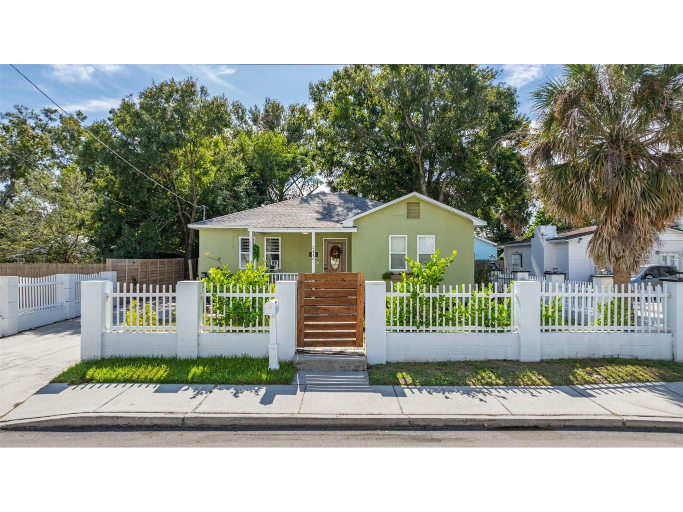 2116 W Saint Louis Street W Tampa FL 33607 TB8434797 image1