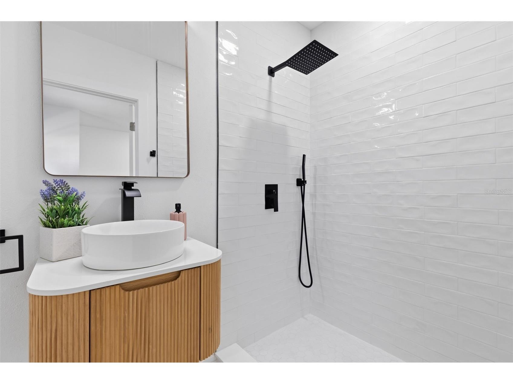 2116 W Sewaha Street Tampa FL 33612 TB8481591 image33