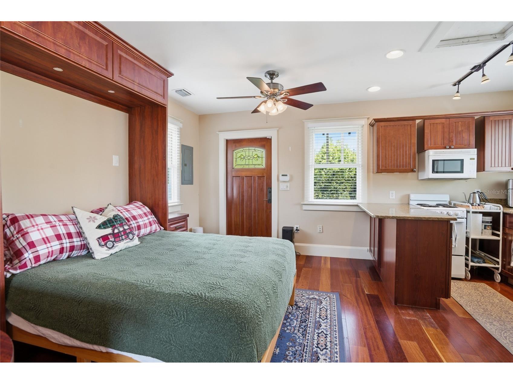 2116 W Watrous Avenue Tampa FL 33606 TB8493137 image45