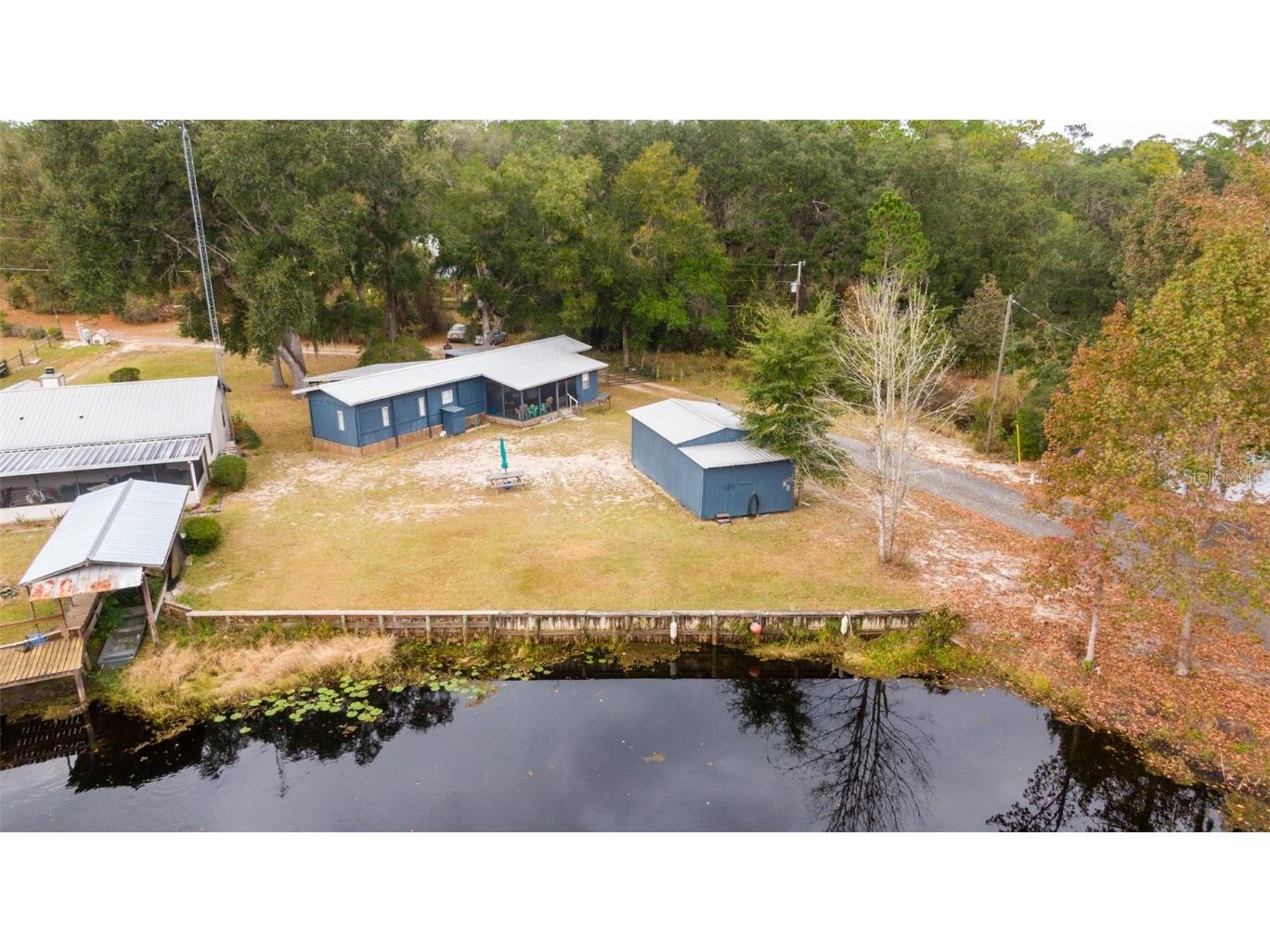 21162 NE 146th Place Fort Mc Coy FL 32134 - BIG LAKE KERR CANAL FRONT OM714444 image1