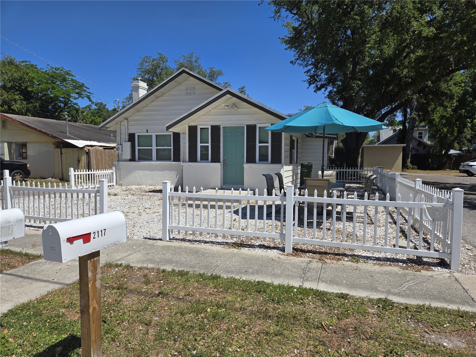 2117 5th Street #FRONT HOUSE Sarasota FL 34237 A4693806 image1